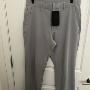 Men’s Fabletics “The Only Pant” New w/ Tags!!
